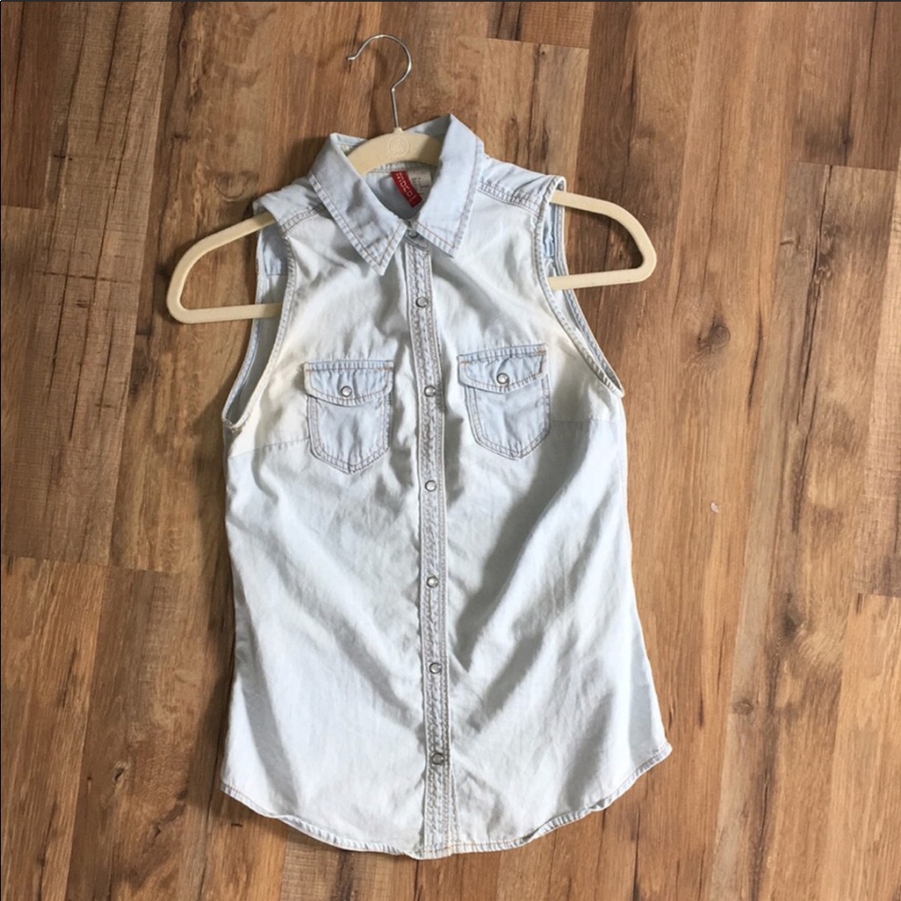 chambray sleeveless top